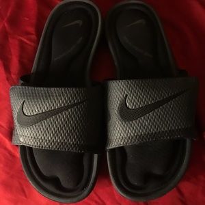❌SOLD❌Nike Slides